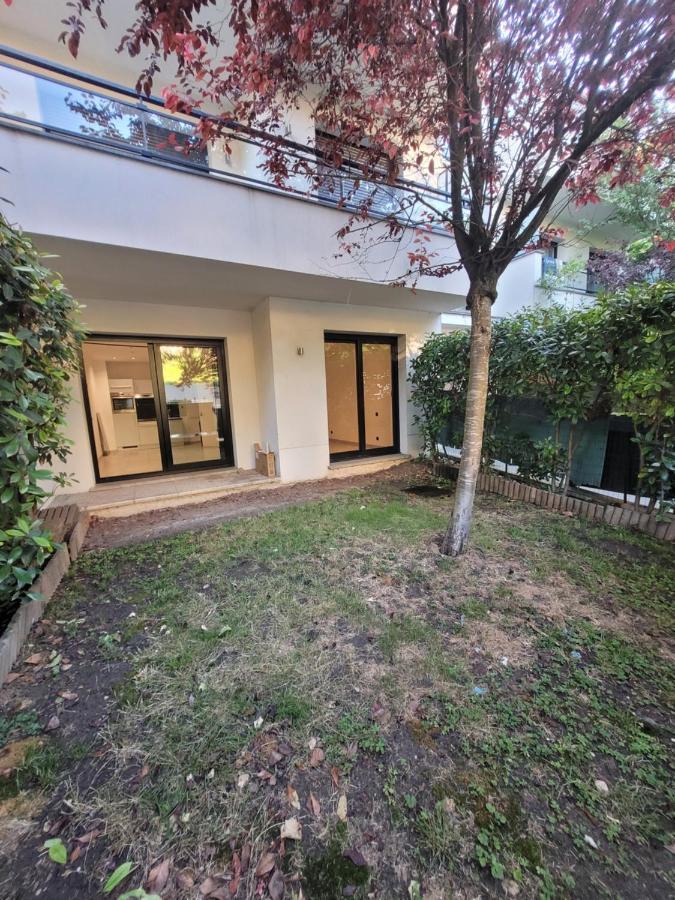 Appartement Standing 2 Pieces Avec Jardin Entre Paris & Dysney Бри-сюр-Марн Екстериор снимка